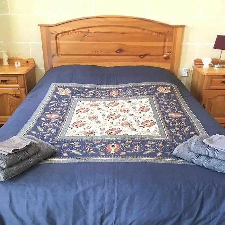 아파트 Bright And Airy Flat In Marsalforn, Gozo *