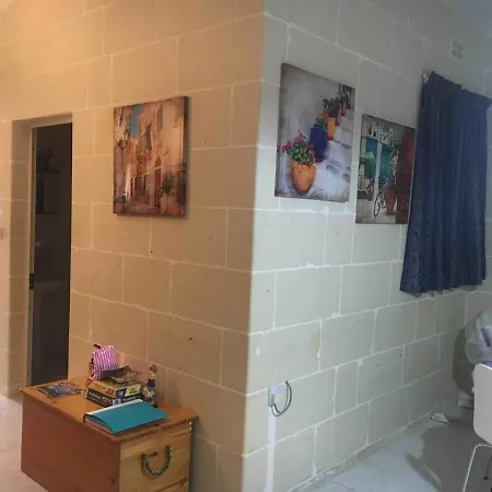 Bright And Airy Flat In Marsalforn, Gozo Marsalforn