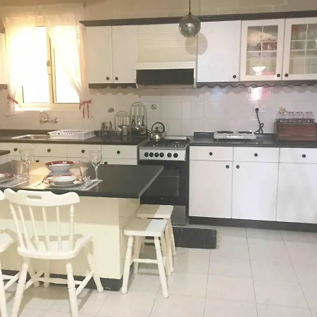 아파트 Bright And Airy Flat In Marsalforn, Gozo 마살폰