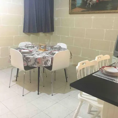 Bright And Airy Flat In Marsalforn, Gozo Apartment Marsalforn