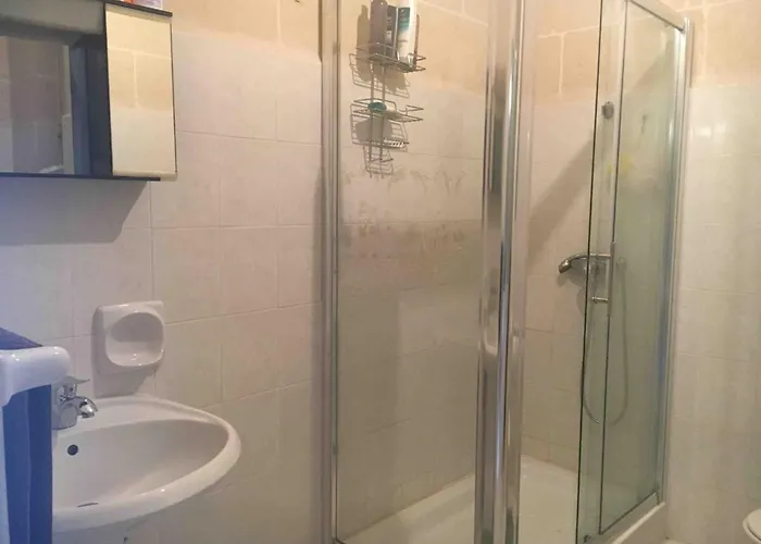 Bright And Airy Flat In Marsalforn, Gozo *